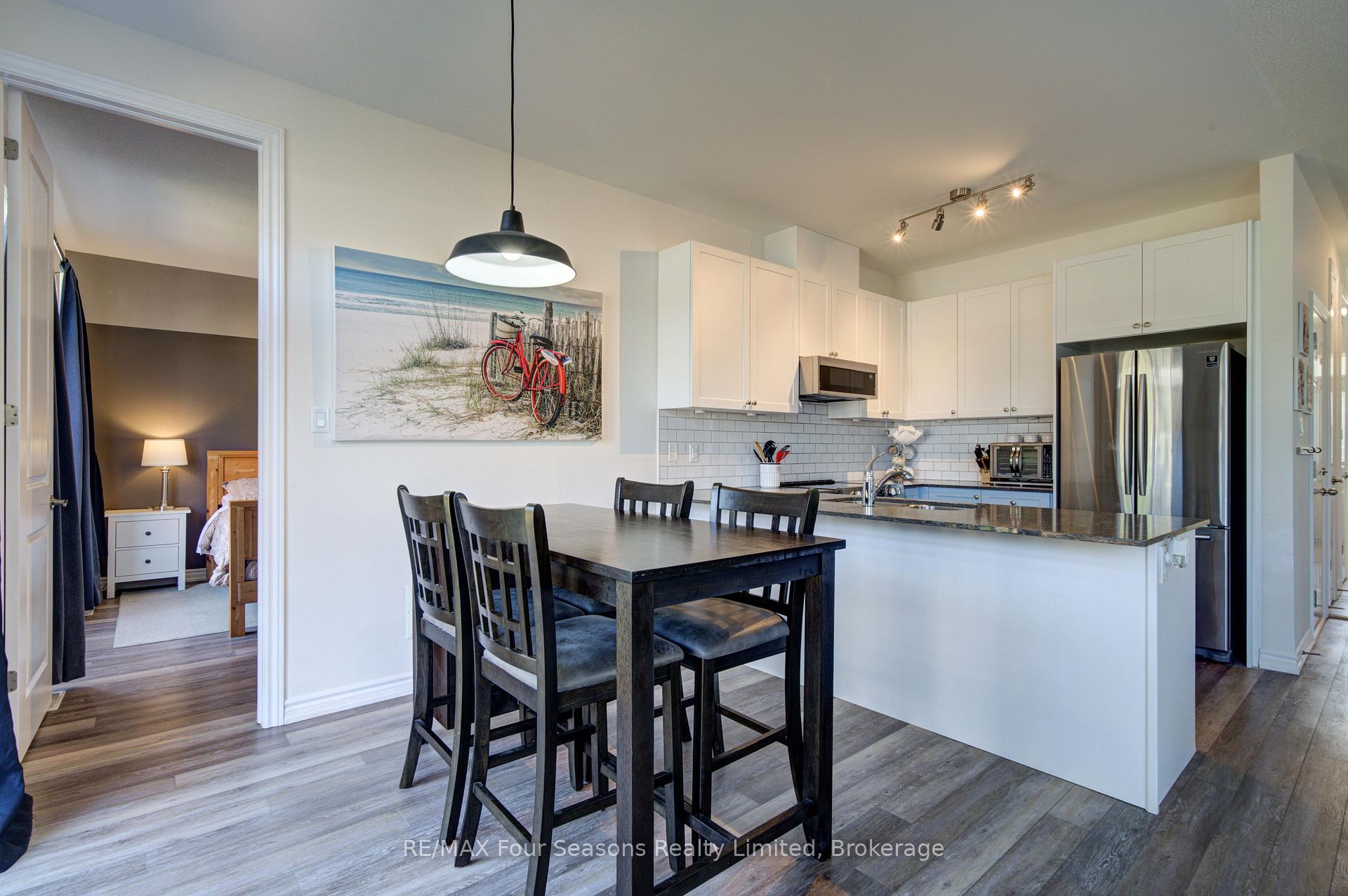 Photo 15 of 73 Bianca Crescent, Wasaga Beach — HOMEH