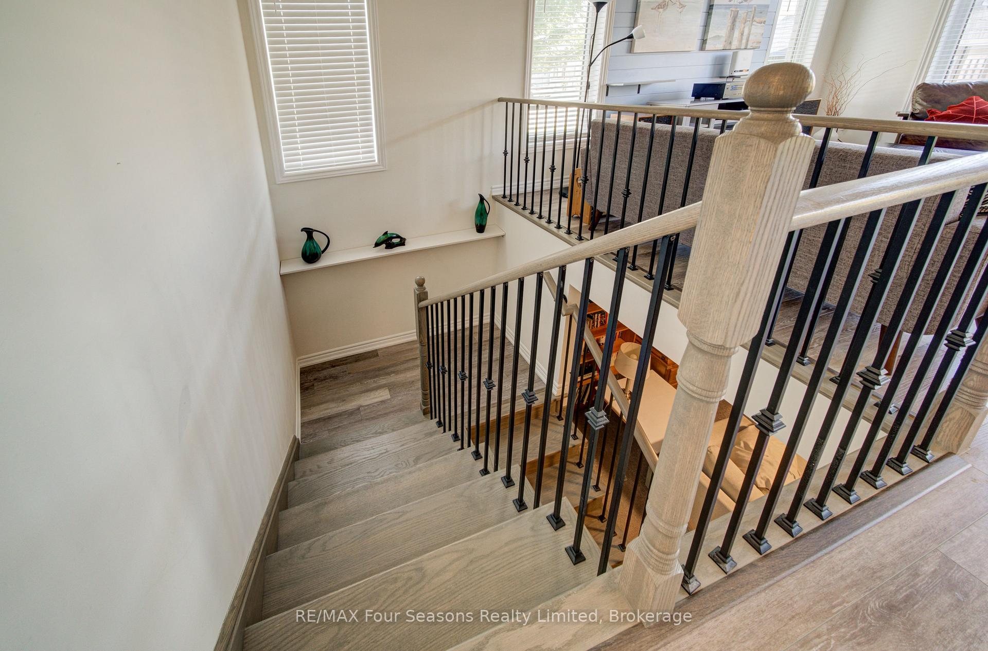 Photo 24 of 73 Bianca Crescent, Wasaga Beach — HOMEH