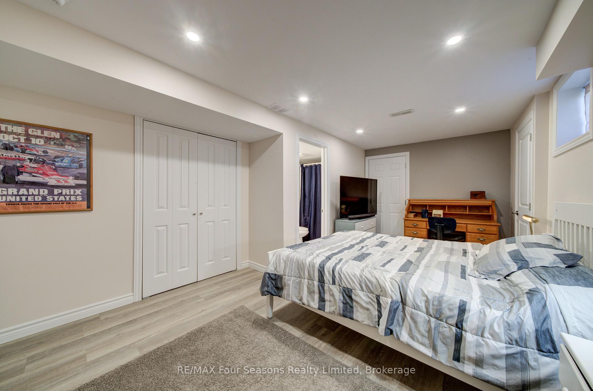 Photo 30 of 73 Bianca Crescent, Wasaga Beach — HOMEH