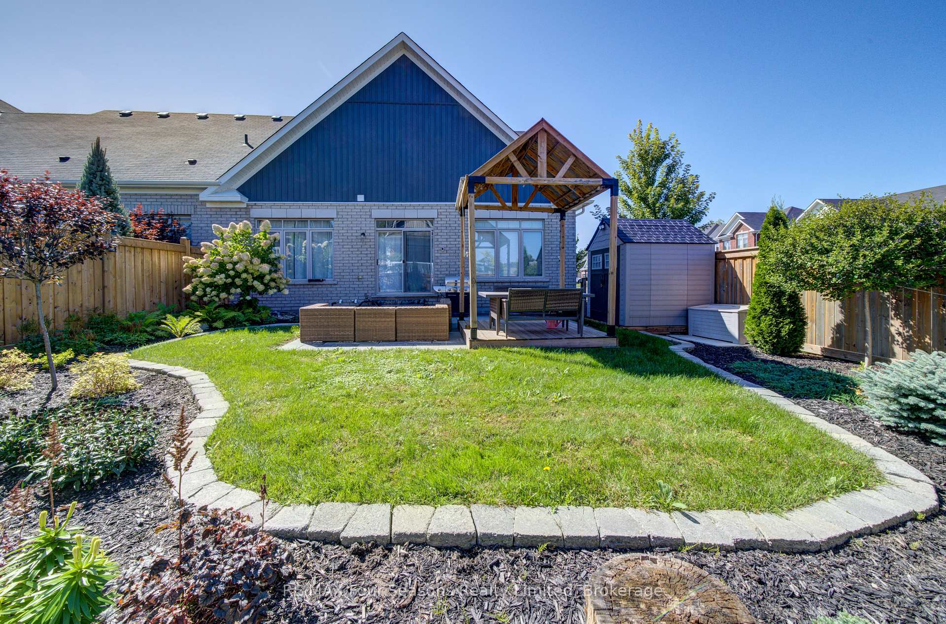 Photo 40 of 73 Bianca Crescent, Wasaga Beach — HOMEH