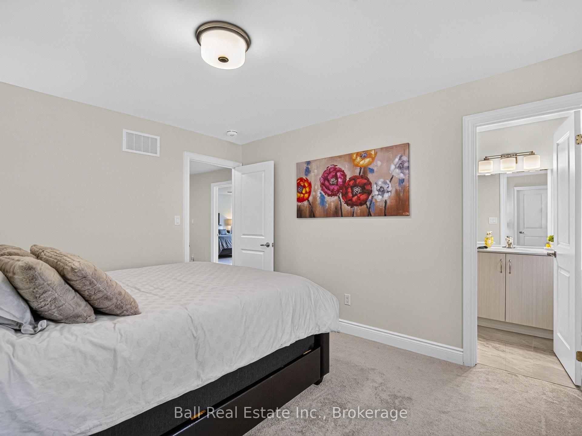 Photo 32 of 338 Cullen Trail, Peterborough, Northcrest Ward 5 — HOMEH