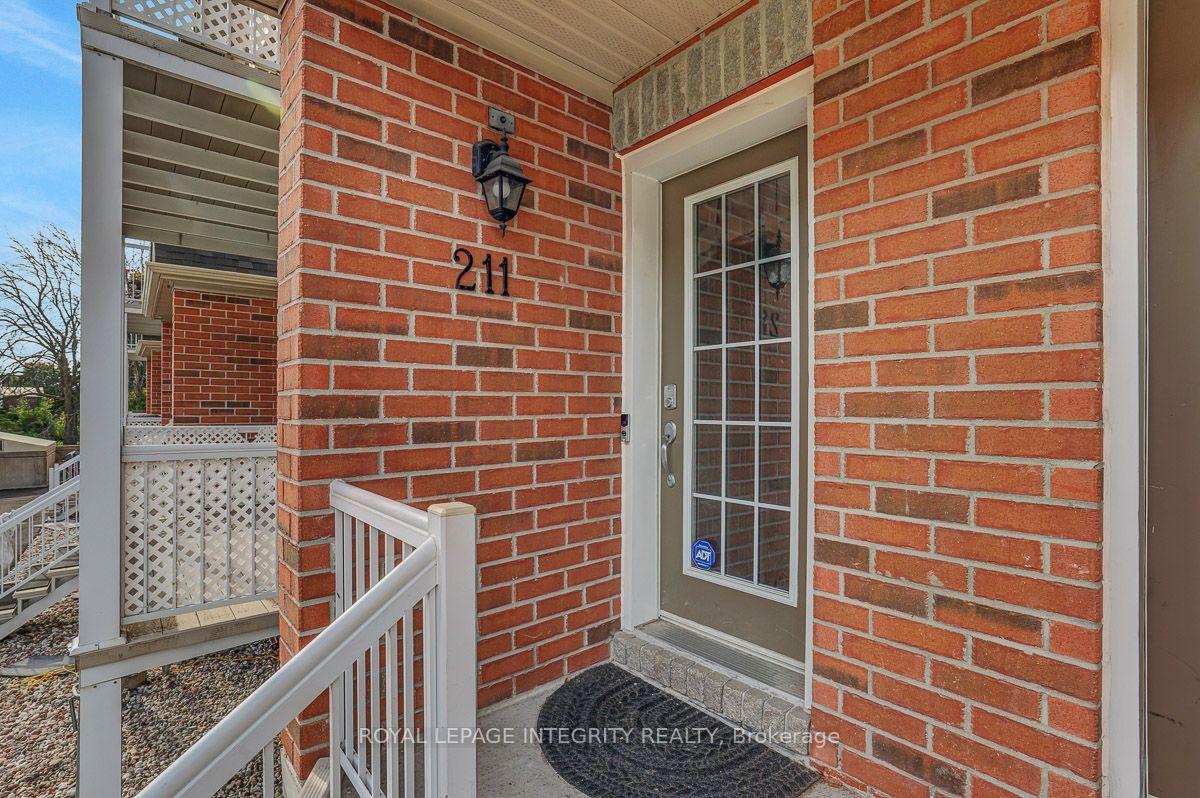 Photo 2 of Unit 211, 3275 St Joseph Boulevard, Ottawa, Bilberry Creek/Queenswood Heights — HOMEH