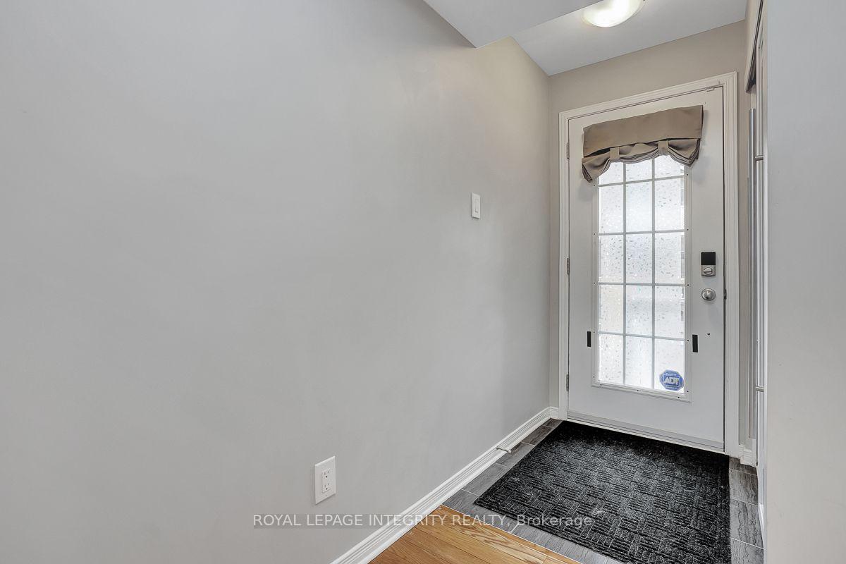 Photo 4 of Unit 211, 3275 St Joseph Boulevard, Ottawa, Bilberry Creek/Queenswood Heights — HOMEH