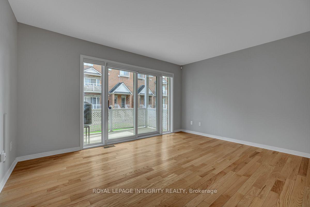 Photo 6 of Unit 211, 3275 St Joseph Boulevard, Ottawa, Bilberry Creek/Queenswood Heights — HOMEH