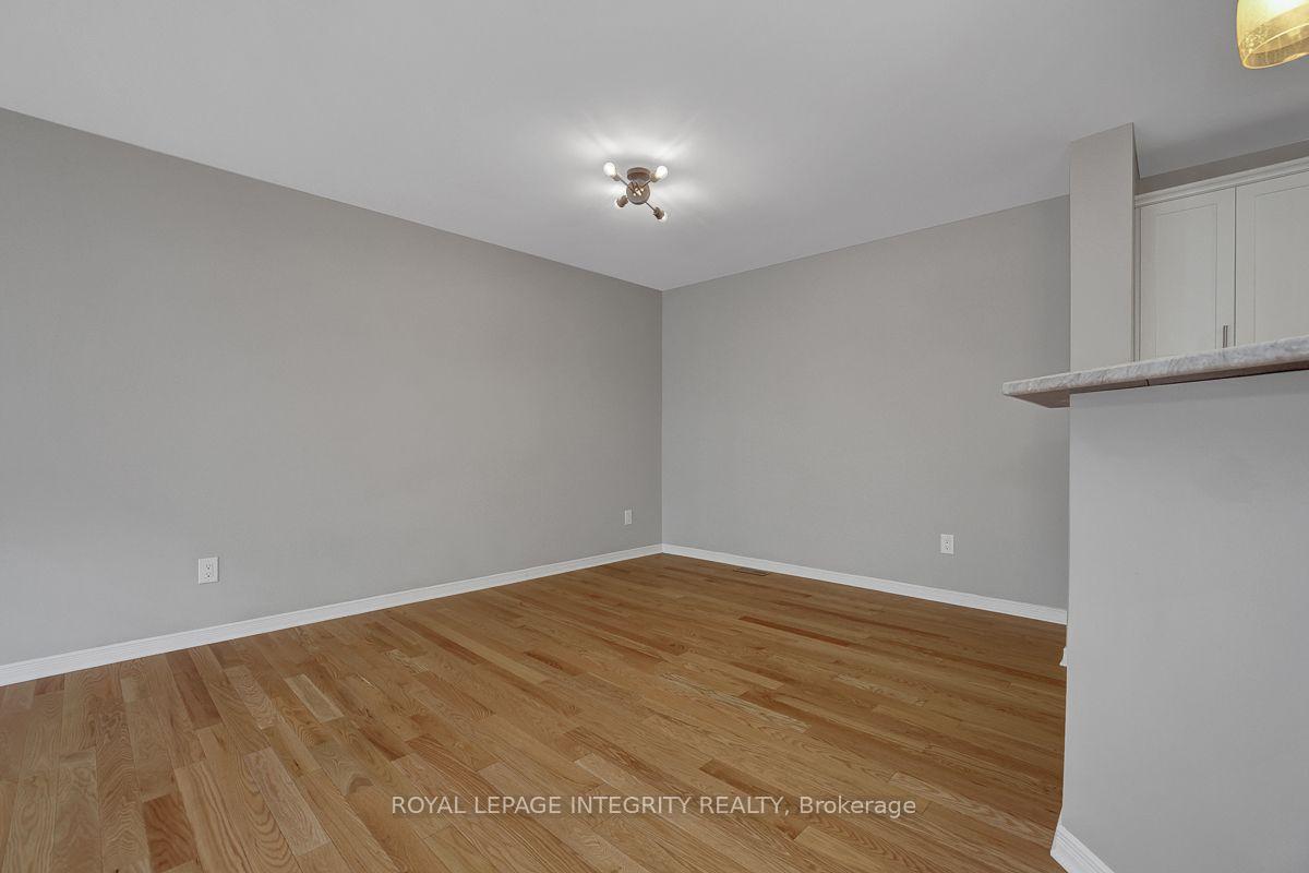 Photo 9 of Unit 211, 3275 St Joseph Boulevard, Ottawa, Bilberry Creek/Queenswood Heights — HOMEH
