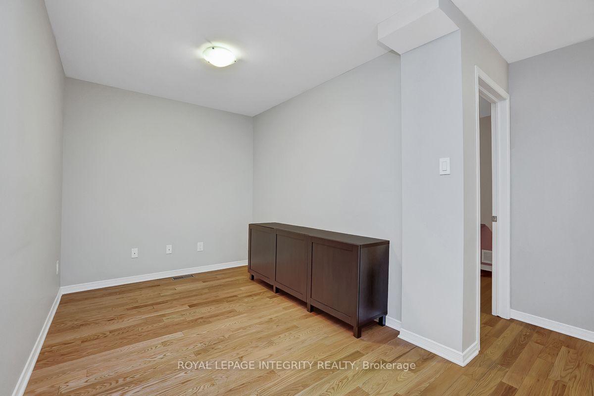 Photo 18 of Unit 211, 3275 St Joseph Boulevard, Ottawa, Bilberry Creek/Queenswood Heights — HOMEH