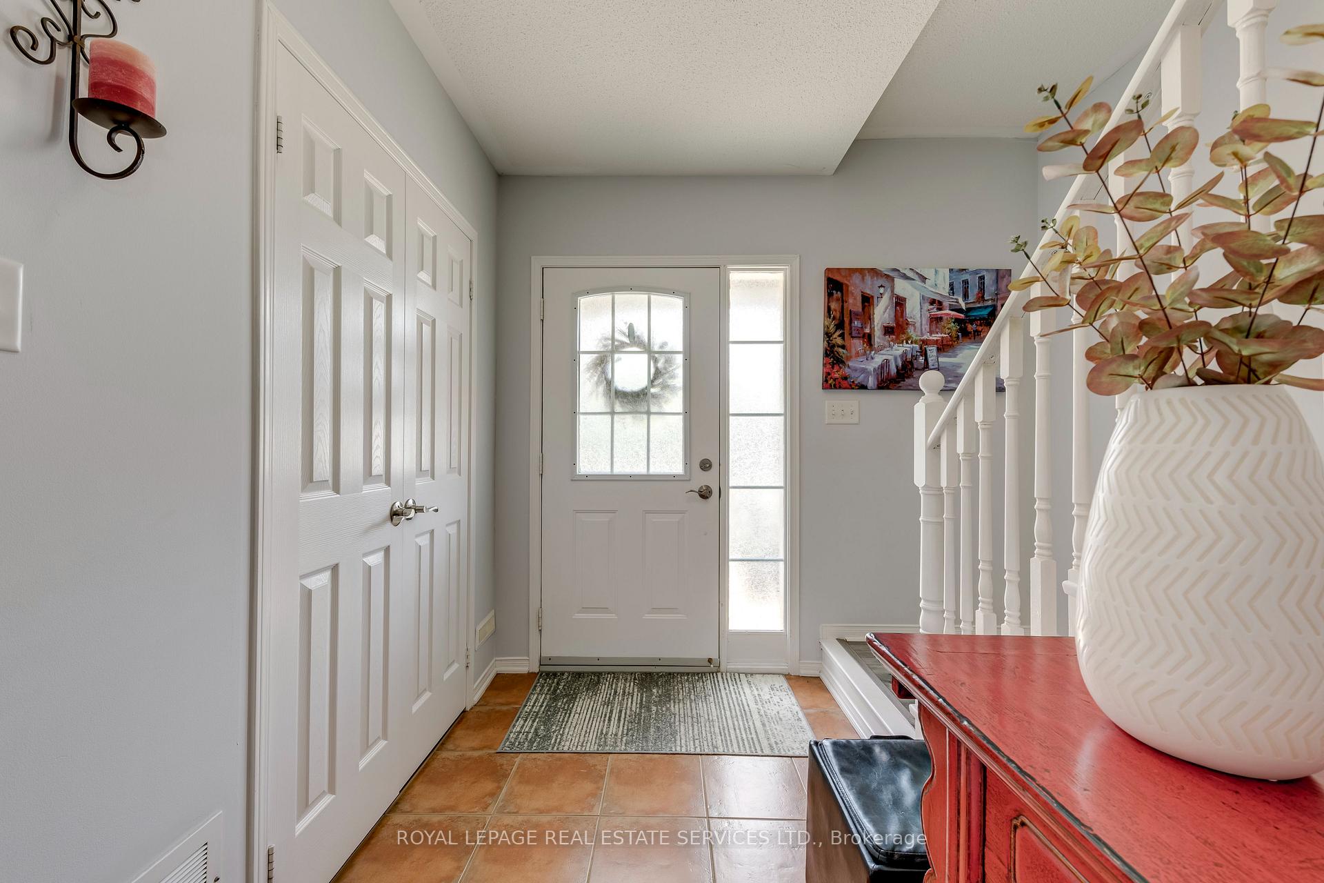 Photo 8 of Unit 17, 2360 Parkhaven Boulevard, Oakville, River Oaks — HOMEH