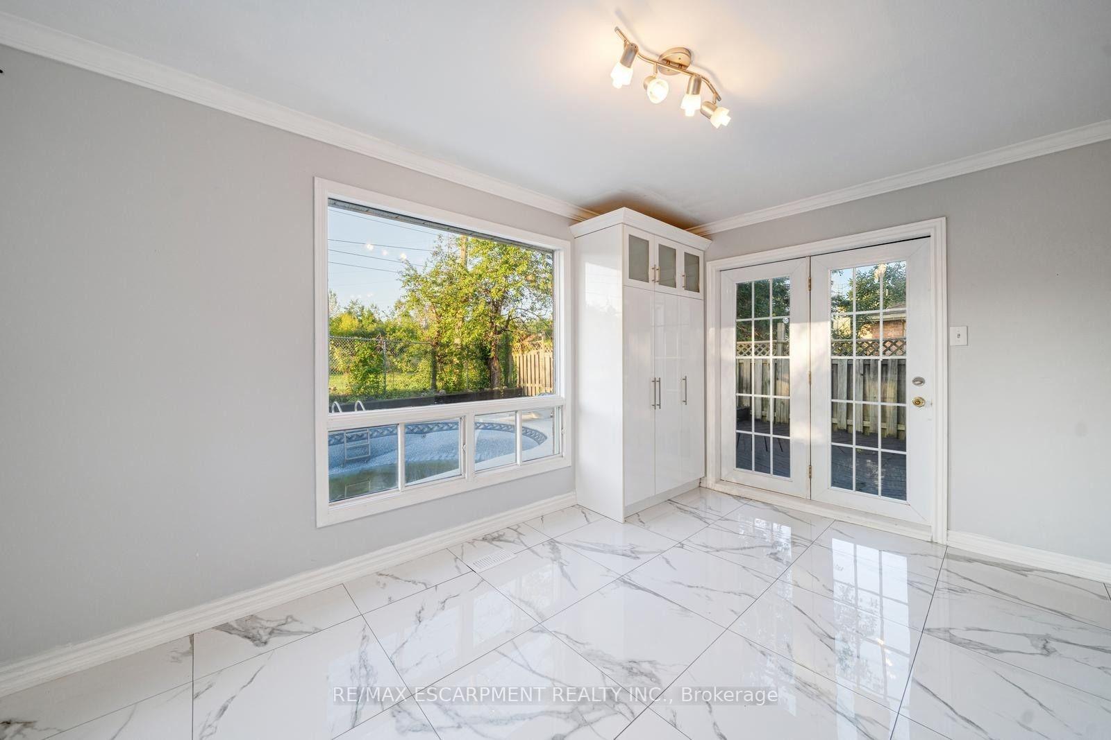Photo 8 of 2081 Lynn Heights Drive, Pickering, Liverpool — HOMEH