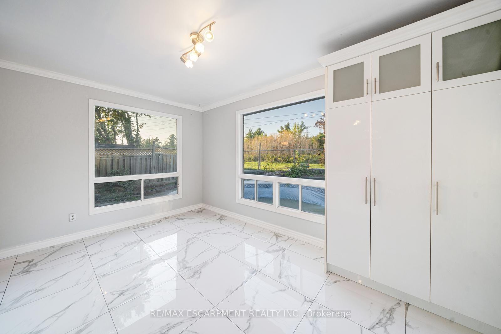 Photo 9 of 2081 Lynn Heights Drive, Pickering, Liverpool — HOMEH