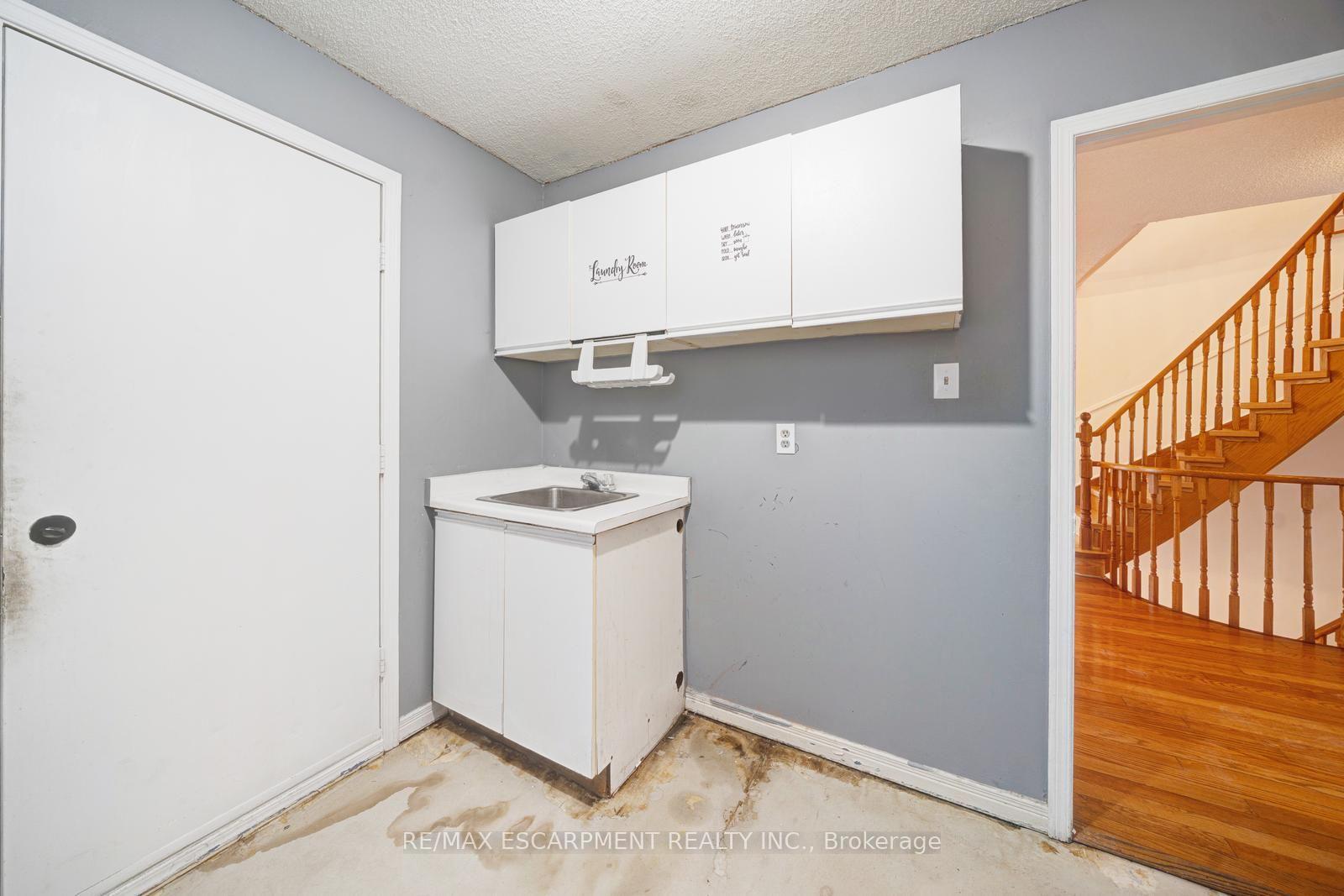 Photo 17 of 2081 Lynn Heights Drive, Pickering, Liverpool — HOMEH