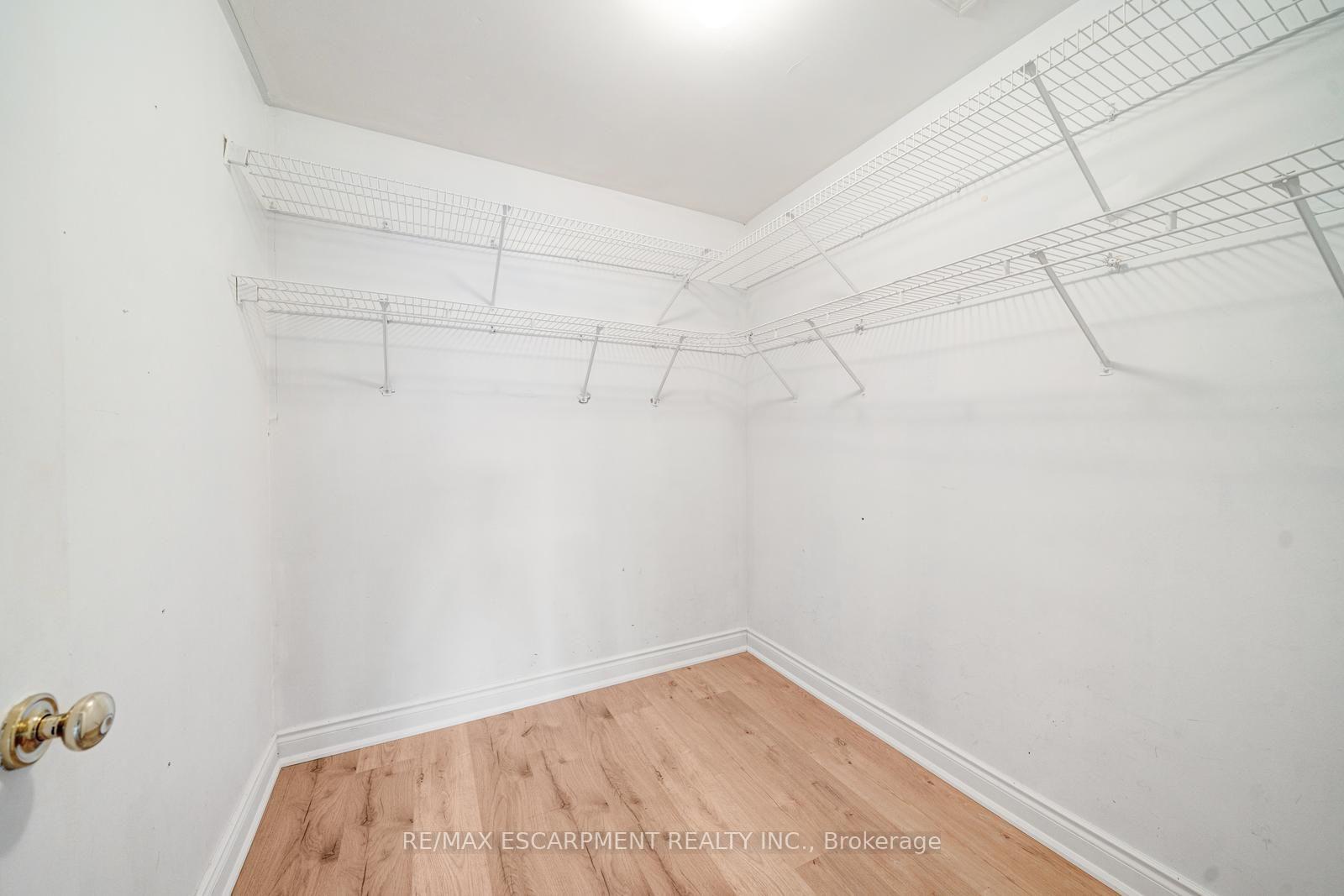 Photo 25 of 2081 Lynn Heights Drive, Pickering, Liverpool — HOMEH