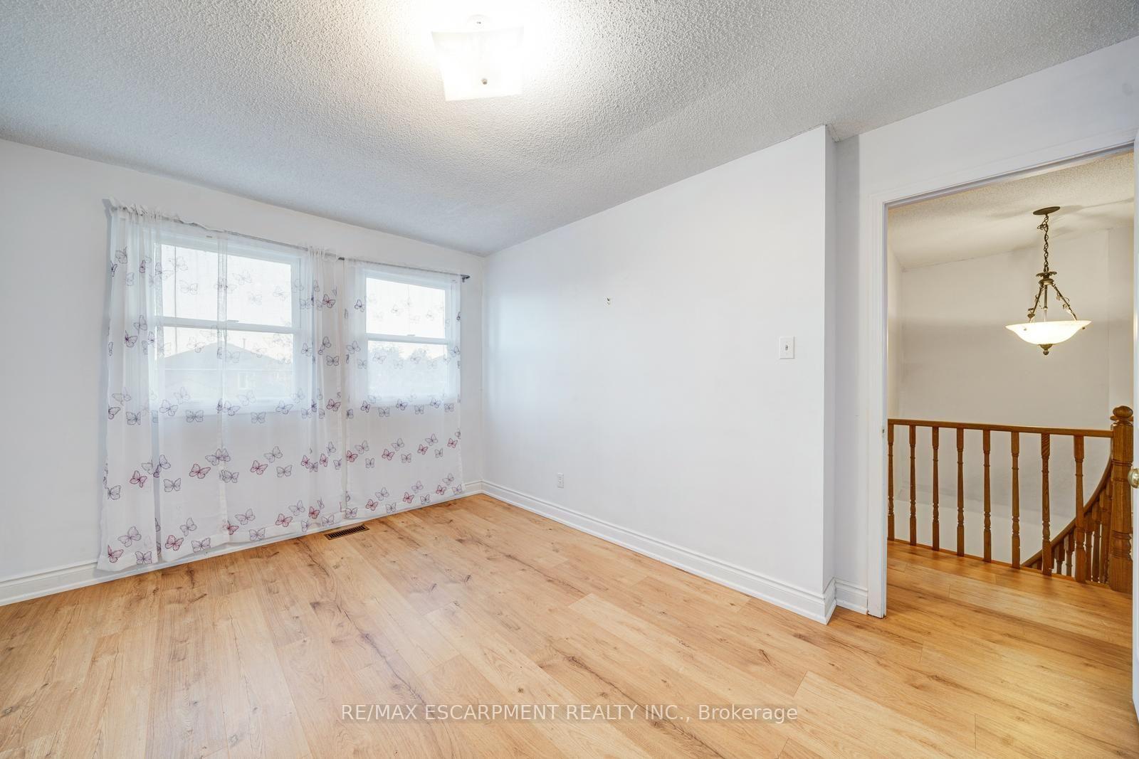 Photo 29 of 2081 Lynn Heights Drive, Pickering, Liverpool — HOMEH