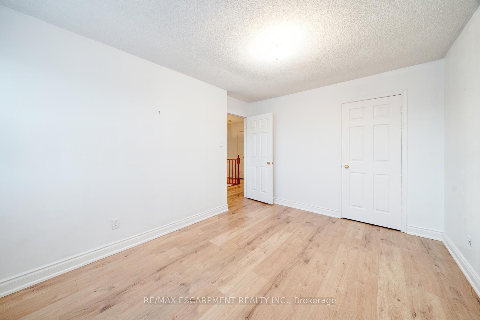 Photo 30 of 2081 Lynn Heights Drive, Pickering, Liverpool — HOMEH