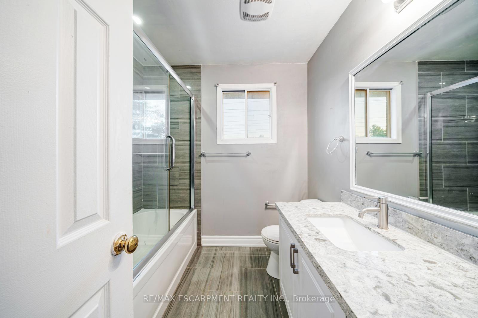 Photo 33 of 2081 Lynn Heights Drive, Pickering, Liverpool — HOMEH