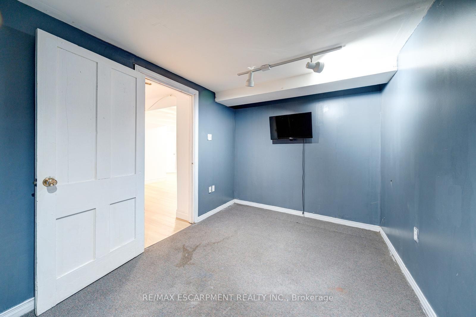 Photo 38 of 2081 Lynn Heights Drive, Pickering, Liverpool — HOMEH