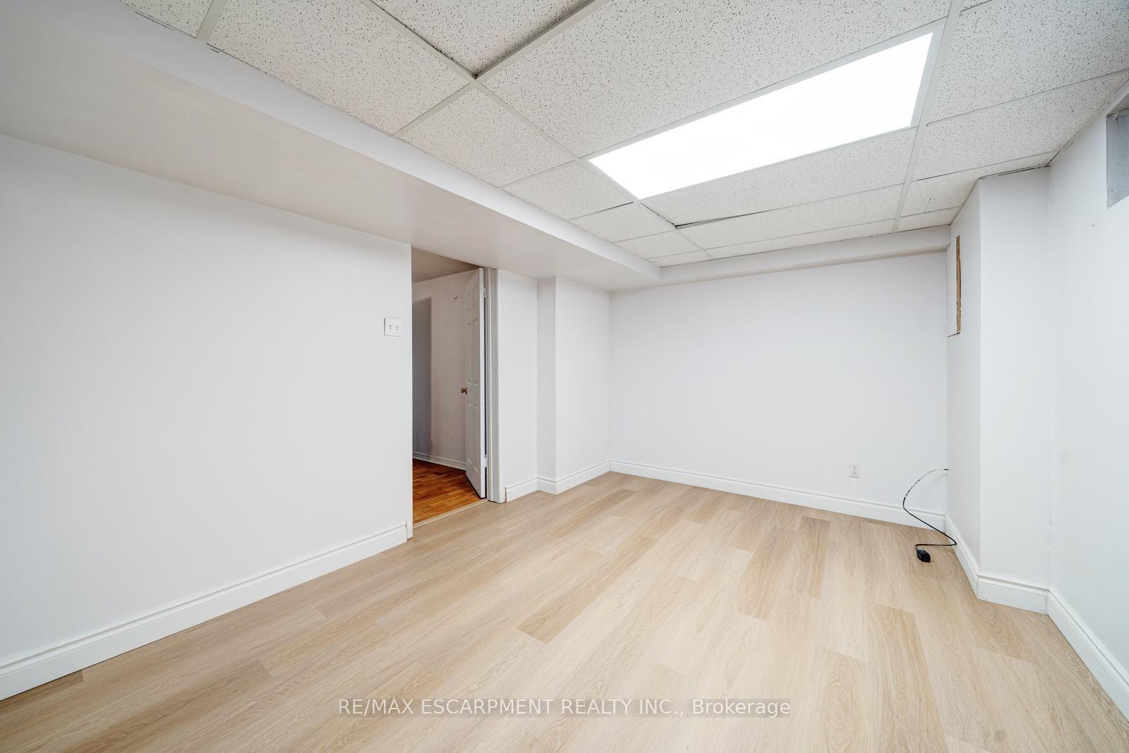 Photo 41 of 2081 Lynn Heights Drive, Pickering, Liverpool — HOMEH