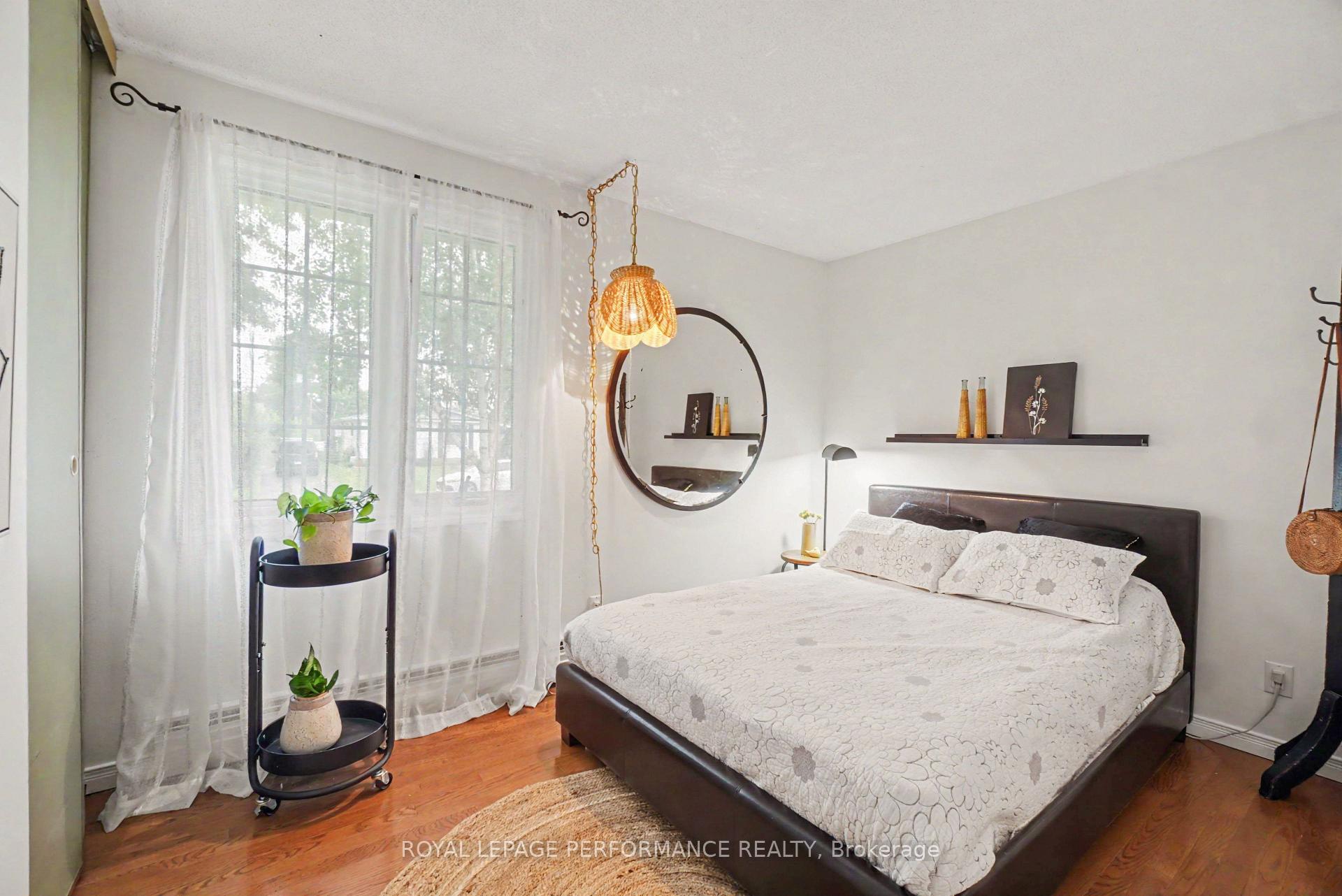 Photo 17 of 1497 Blackheath Street, Ottawa, Bilberry Creek/Queenswood Heights — HOMEH