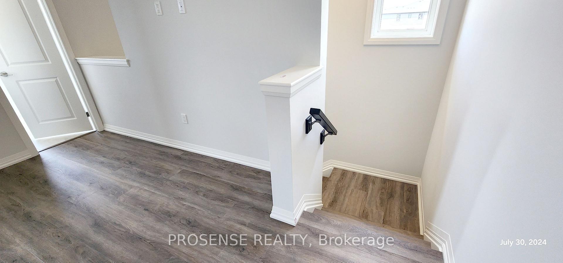 Photo 10 of 15 Samuel Avenue, Pelham, Fonthill — HOMEH