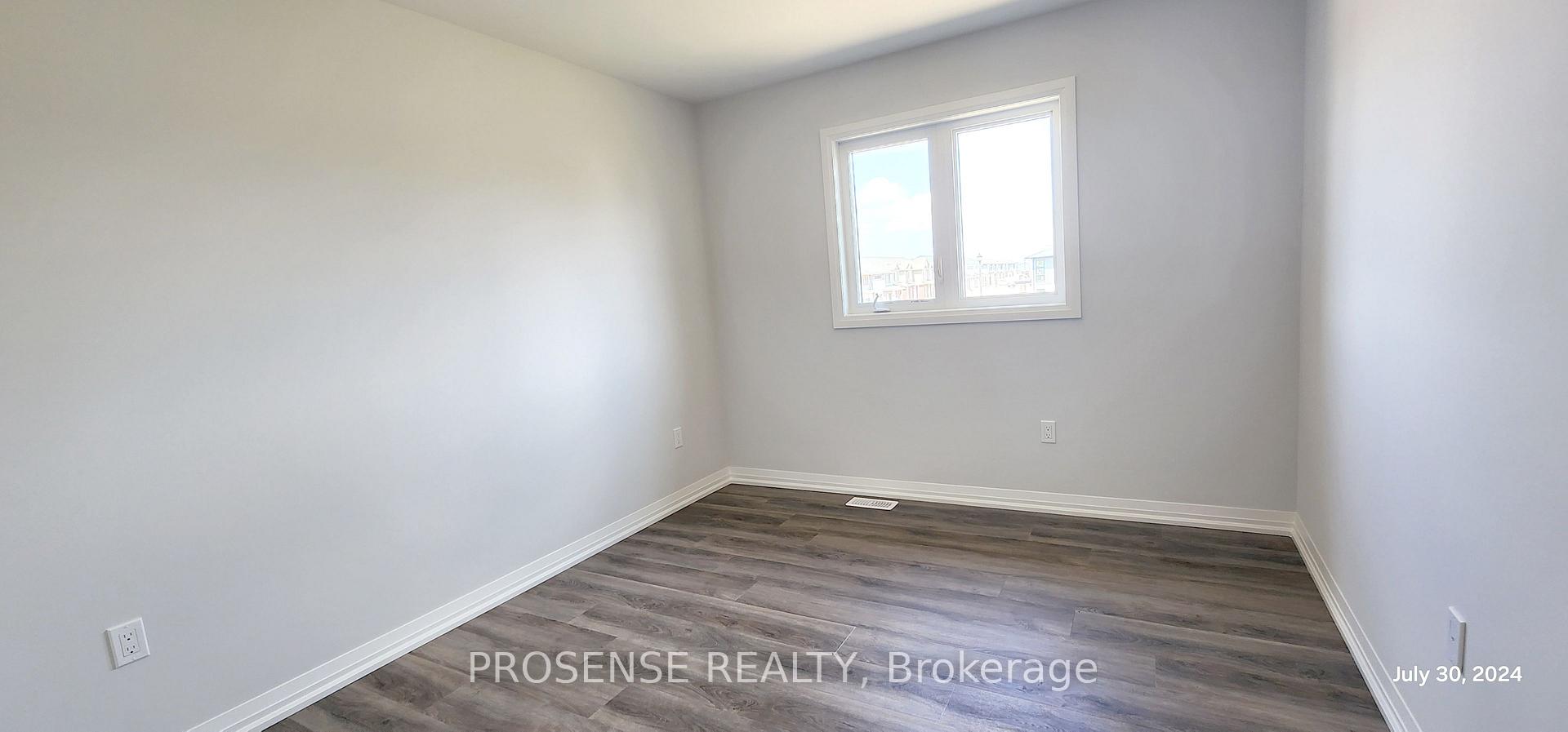 Photo 14 of 15 Samuel Avenue, Pelham, Fonthill — HOMEH