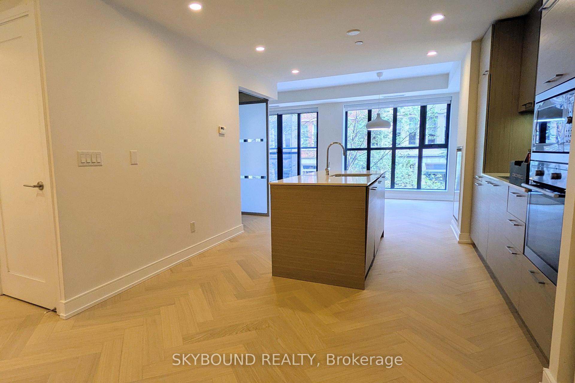 Photo 5 of Unit 304, 55 Front Street E, Toronto, Waterfront Communities — HOMEH