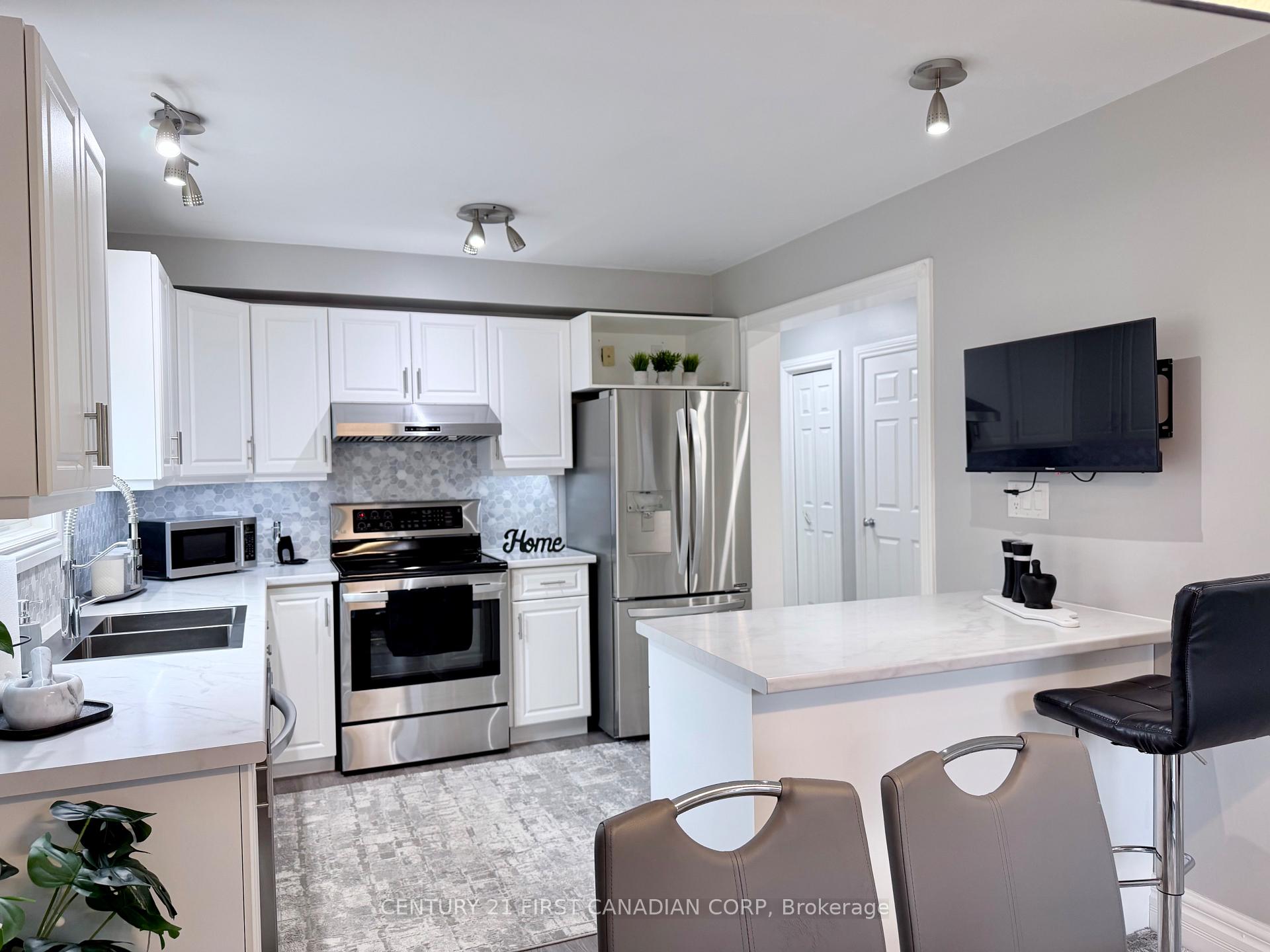 Photo 15 of 9 Barrett Crescent, St. Thomas — HOMEH