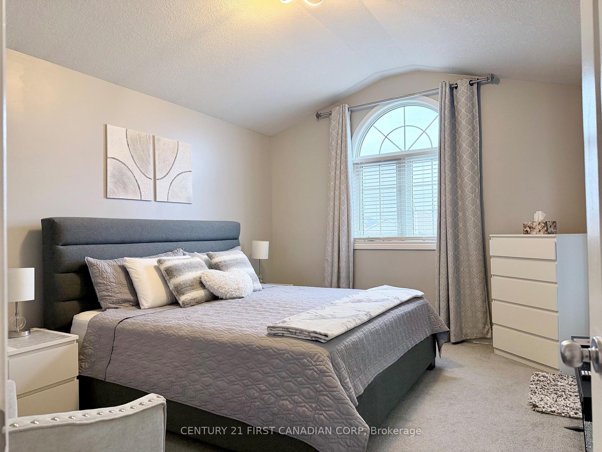 Photo 21 of 9 Barrett Crescent, St. Thomas — HOMEH