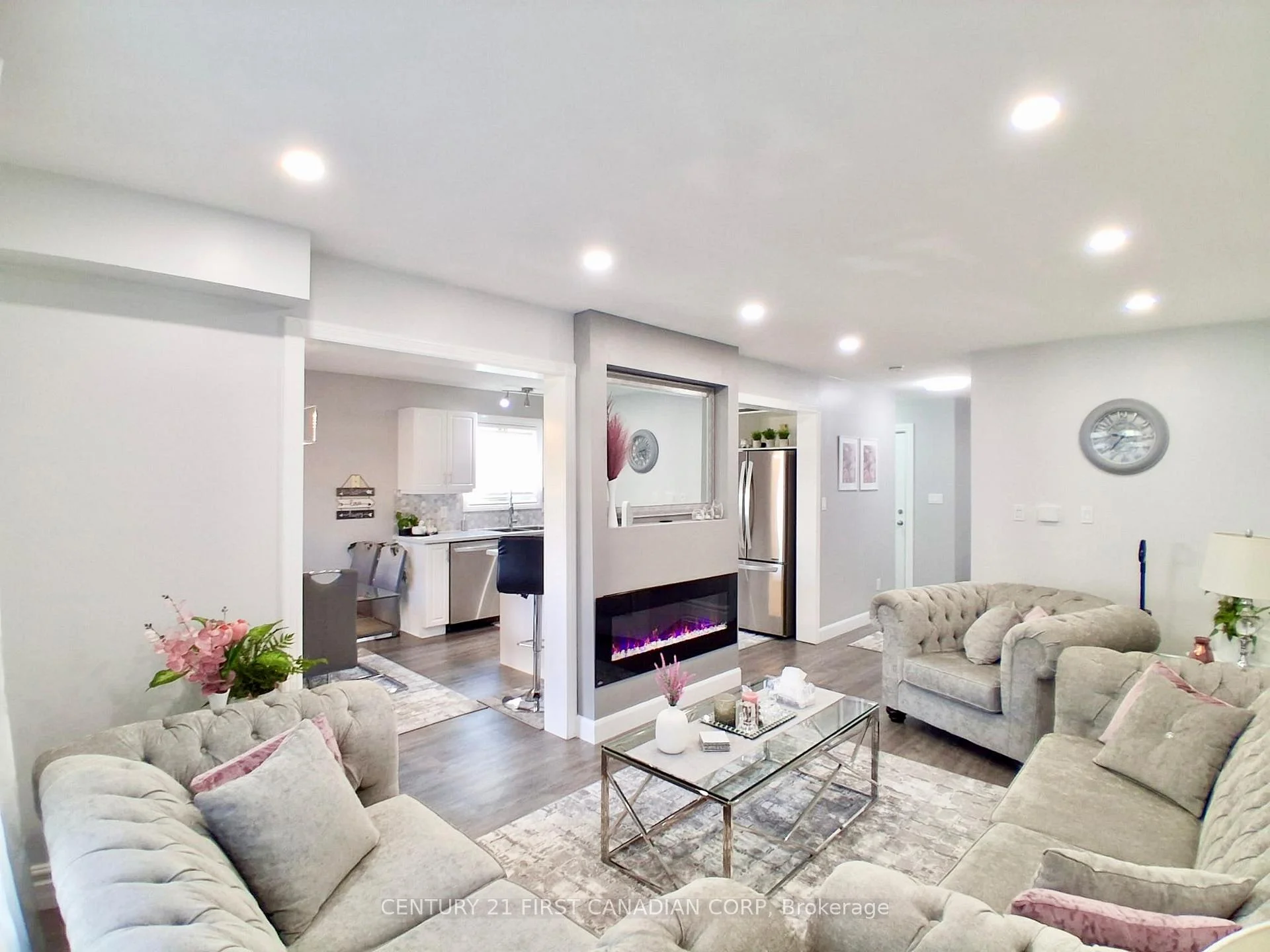 Photo 11 of 9 Barrett Crescent, St. Thomas — HOMEH