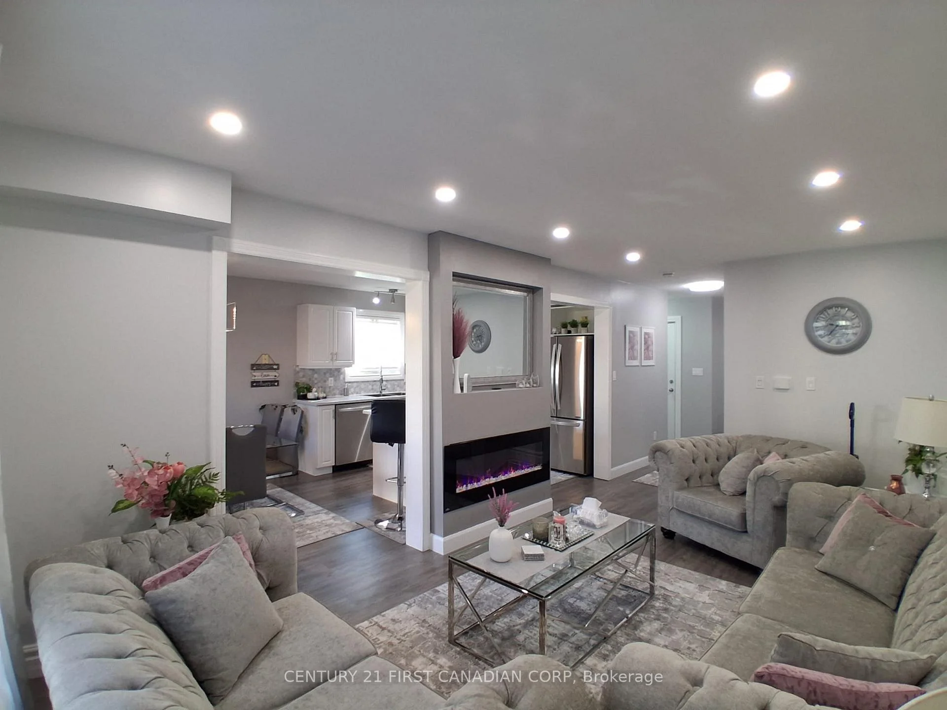 Photo 12 of 9 Barrett Crescent, St. Thomas — HOMEH