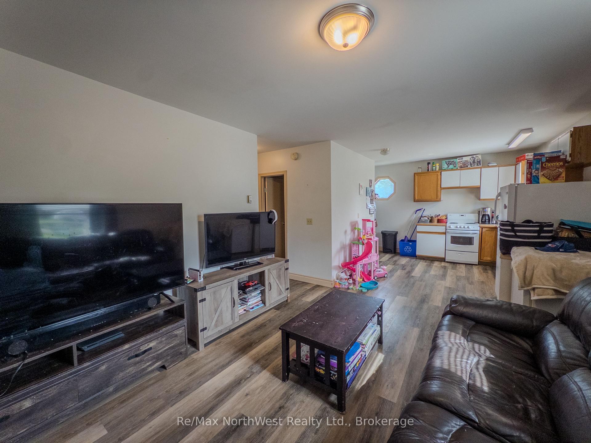 Photo 26 of 617 First Street S, Kenora, Central — HOMEH