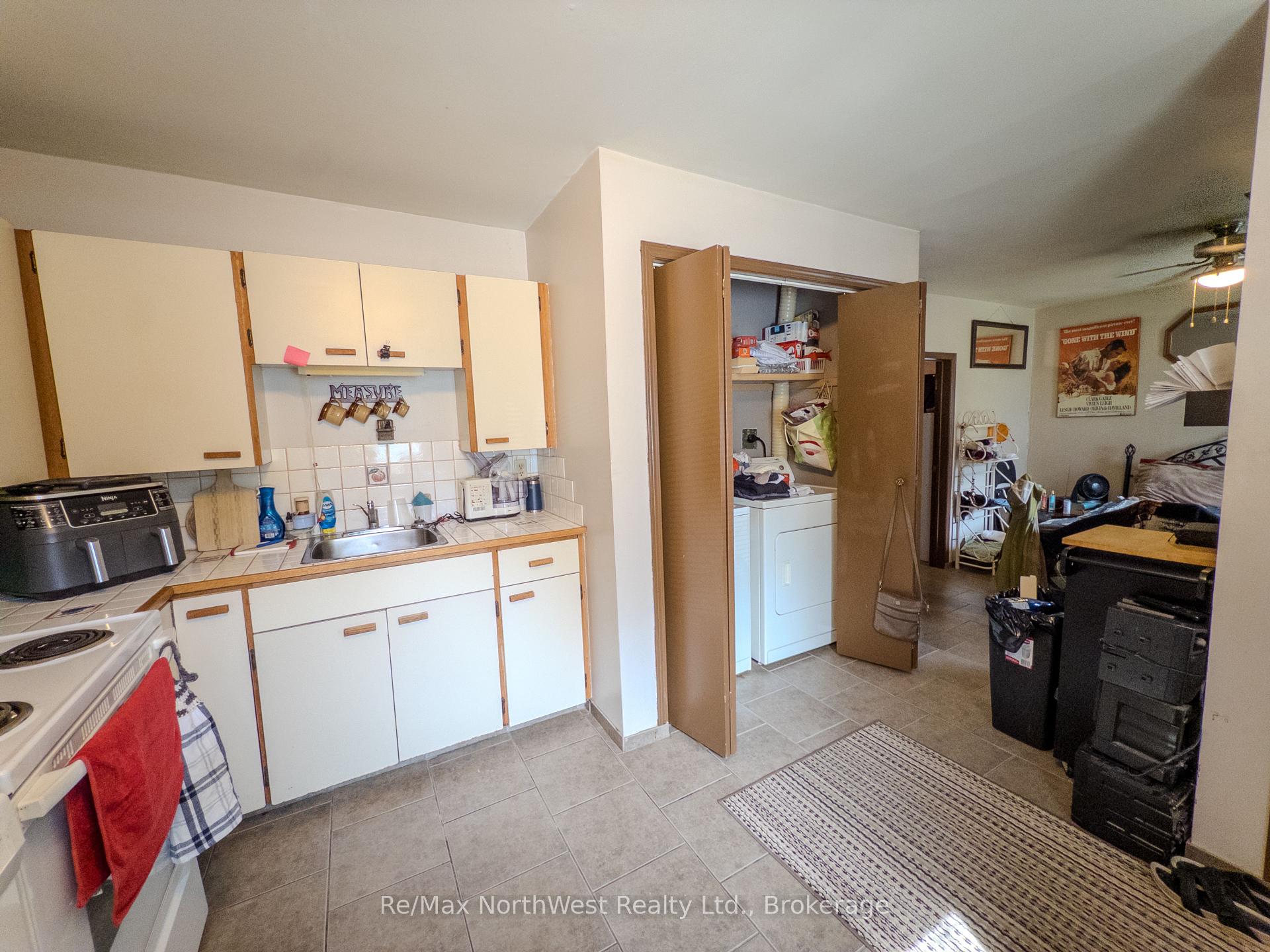 Photo 43 of 617 First Street S, Kenora, Central — HOMEH