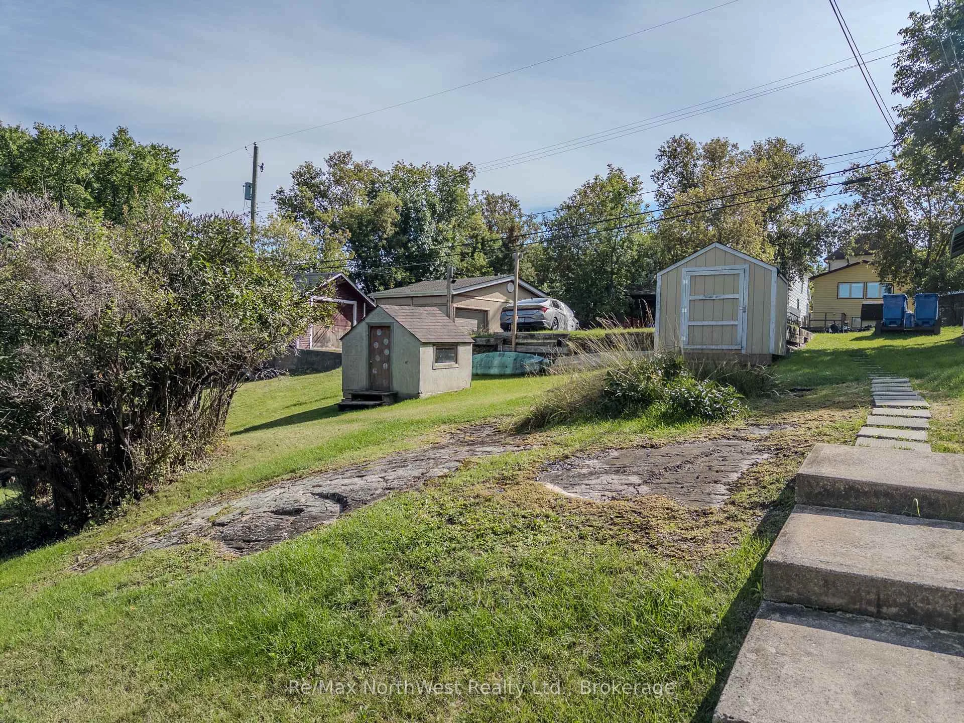 Photo 4 of 617 First Street S, Kenora, Central — HOMEH