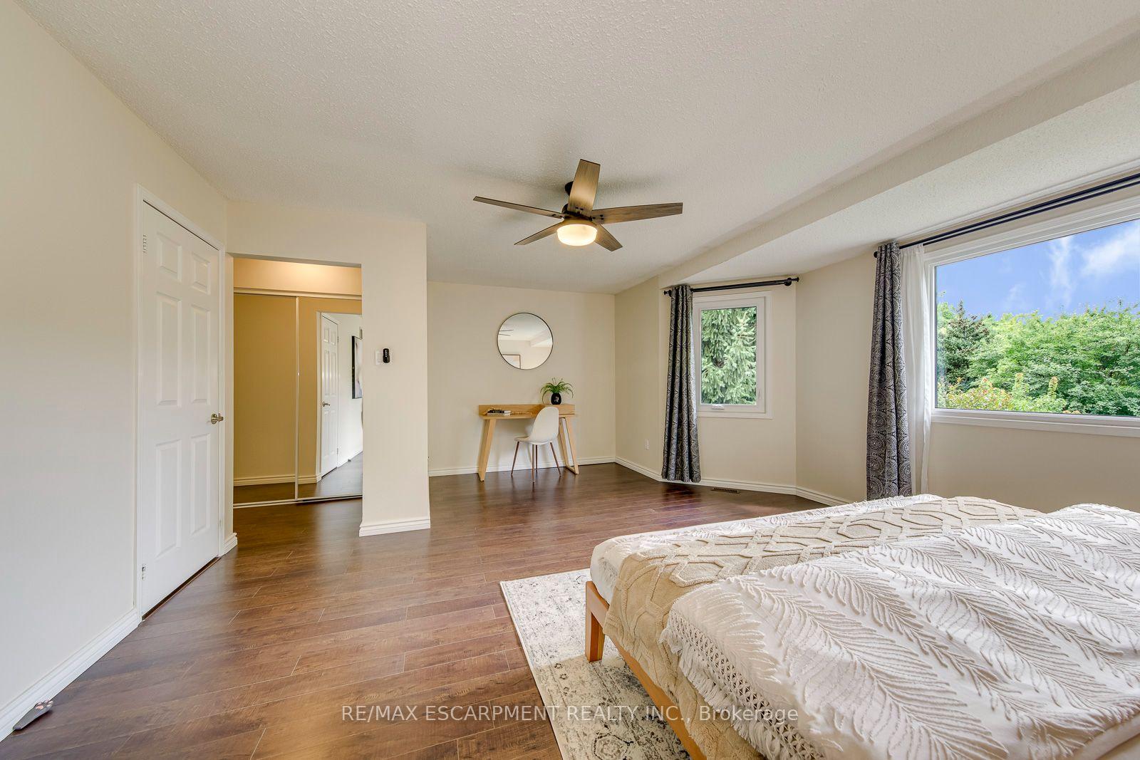 Photo 15 of 2549 Addingham Crescent, Oakville, Clearview — HOMEH