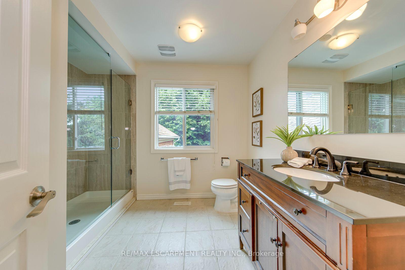 Photo 17 of 2549 Addingham Crescent, Oakville, Clearview — HOMEH