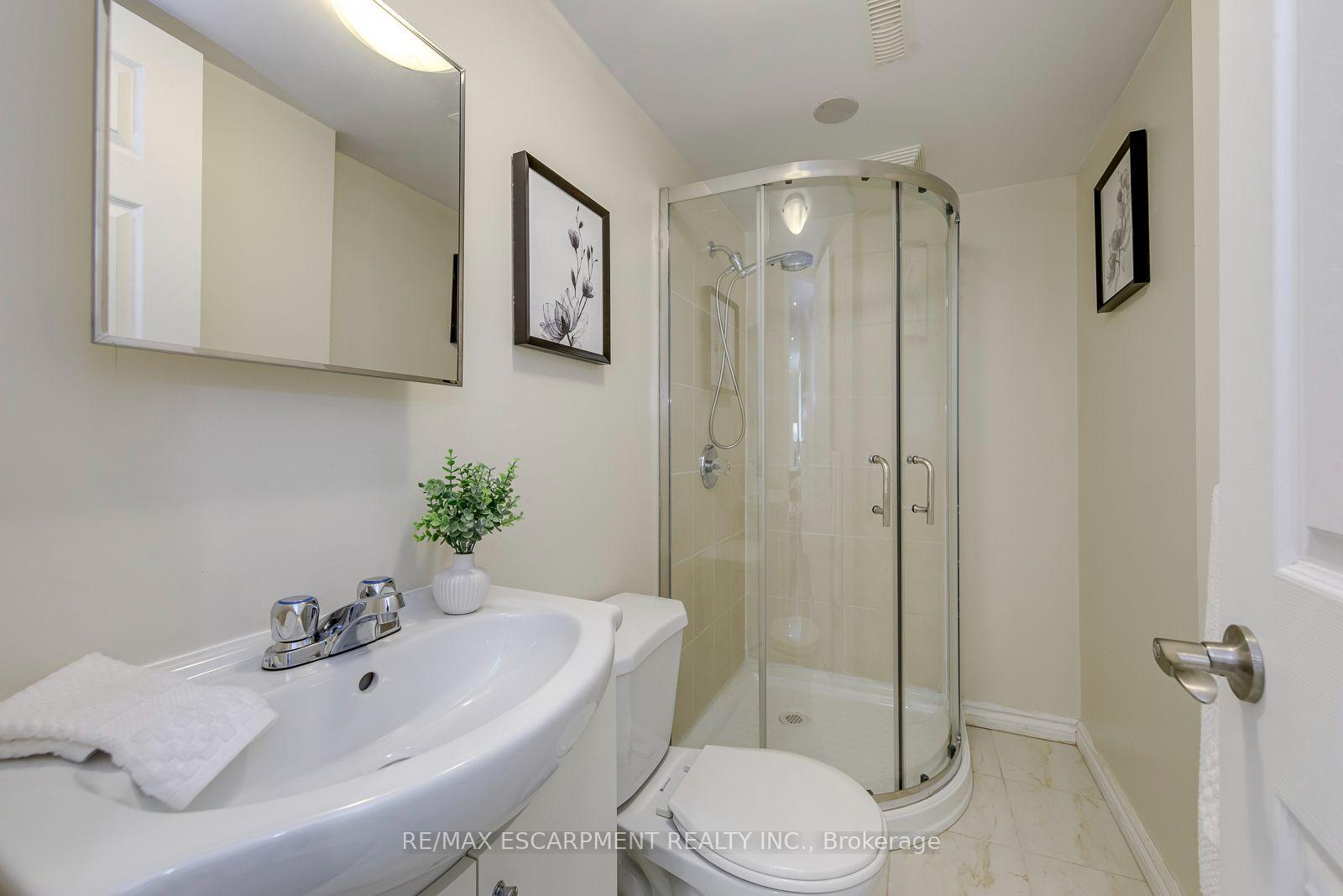 Photo 26 of 2549 Addingham Crescent, Oakville, Clearview — HOMEH