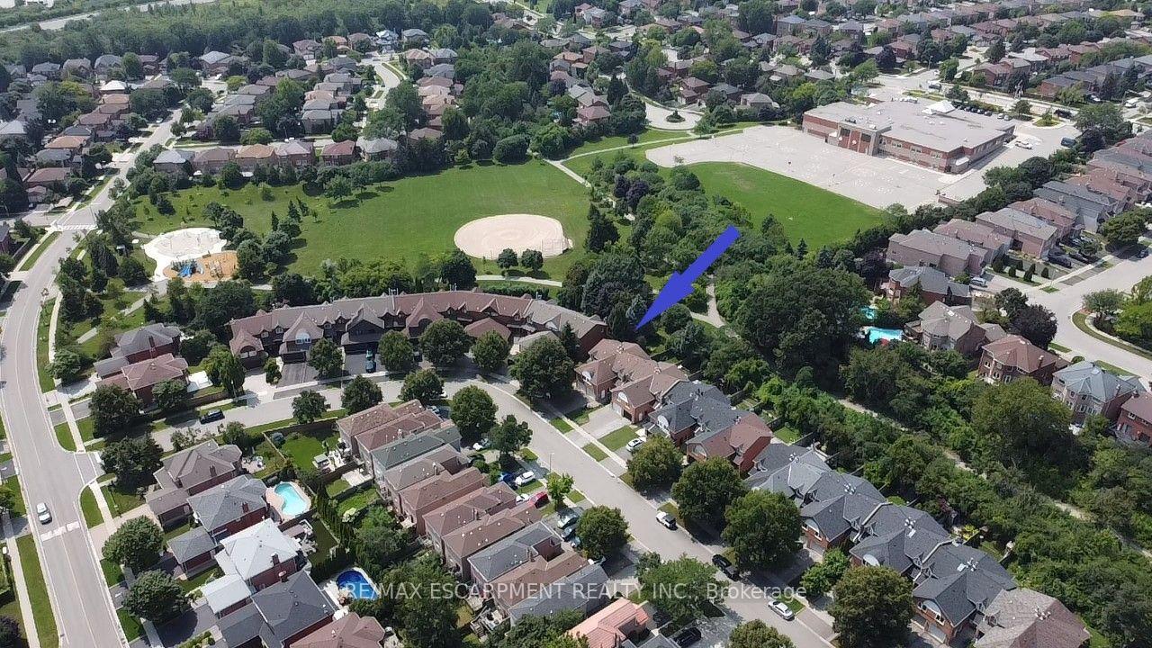 Photo 33 of 2549 Addingham Crescent, Oakville, Clearview — HOMEH
