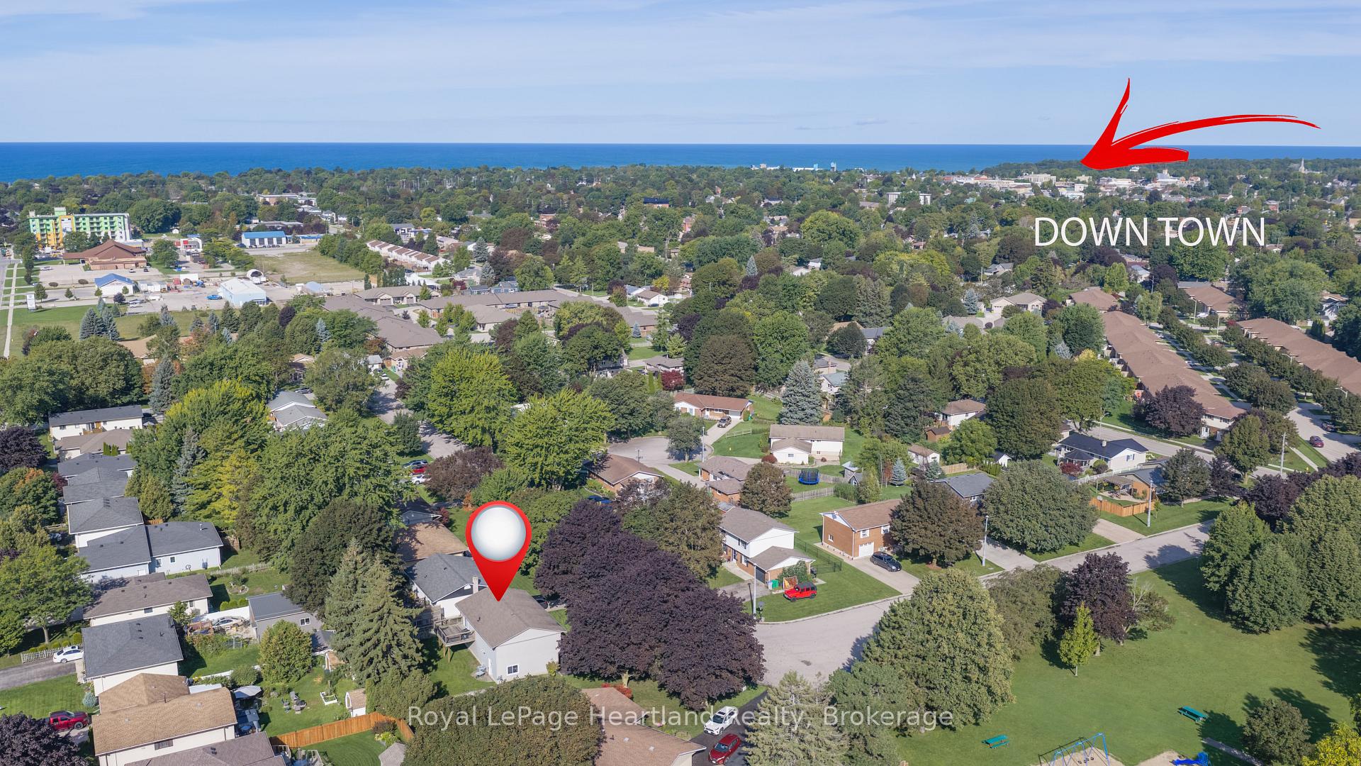 Photo 3 of 244 Dawnrose Drive, Goderich, Goderich (Town) — HOMEH