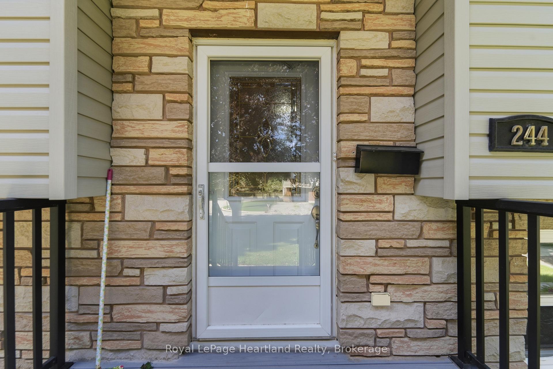 Photo 5 of 244 Dawnrose Drive, Goderich, Goderich (Town) — HOMEH