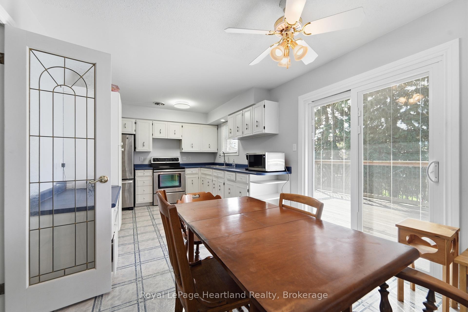 Photo 10 of 244 Dawnrose Drive, Goderich, Goderich (Town) — HOMEH