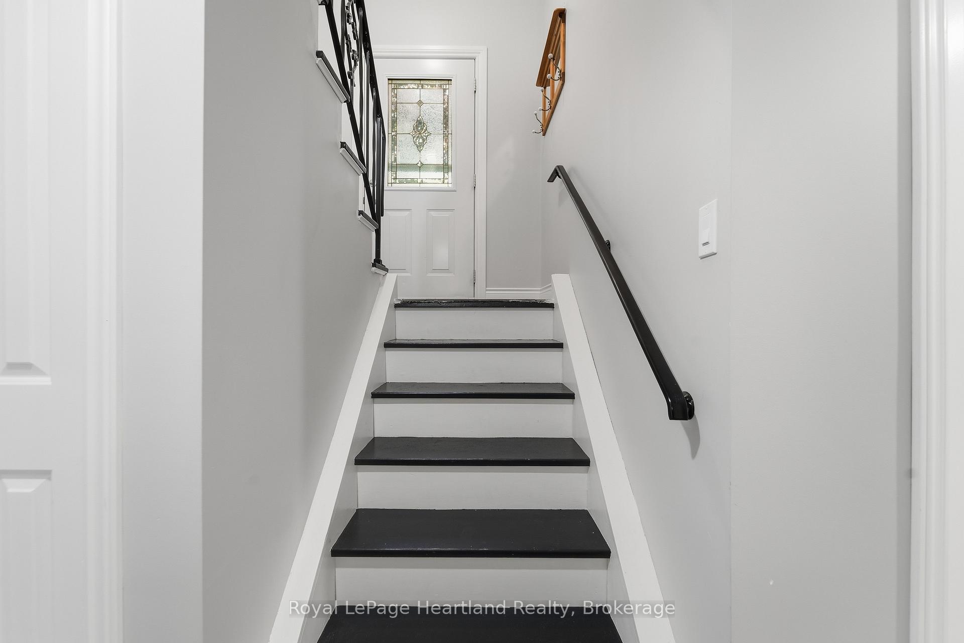 Photo 20 of 244 Dawnrose Drive, Goderich, Goderich (Town) — HOMEH
