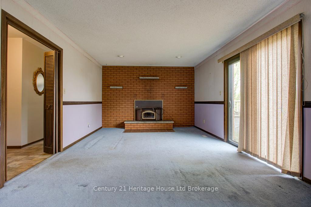 Photo 11 of 165 Park Row, Woodstock, Woodstock - South — HOMEH