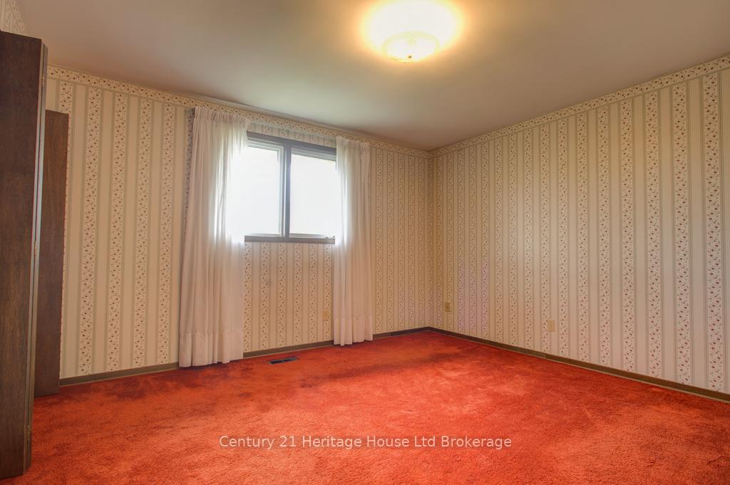 Photo 15 of 165 Park Row, Woodstock, Woodstock - South — HOMEH