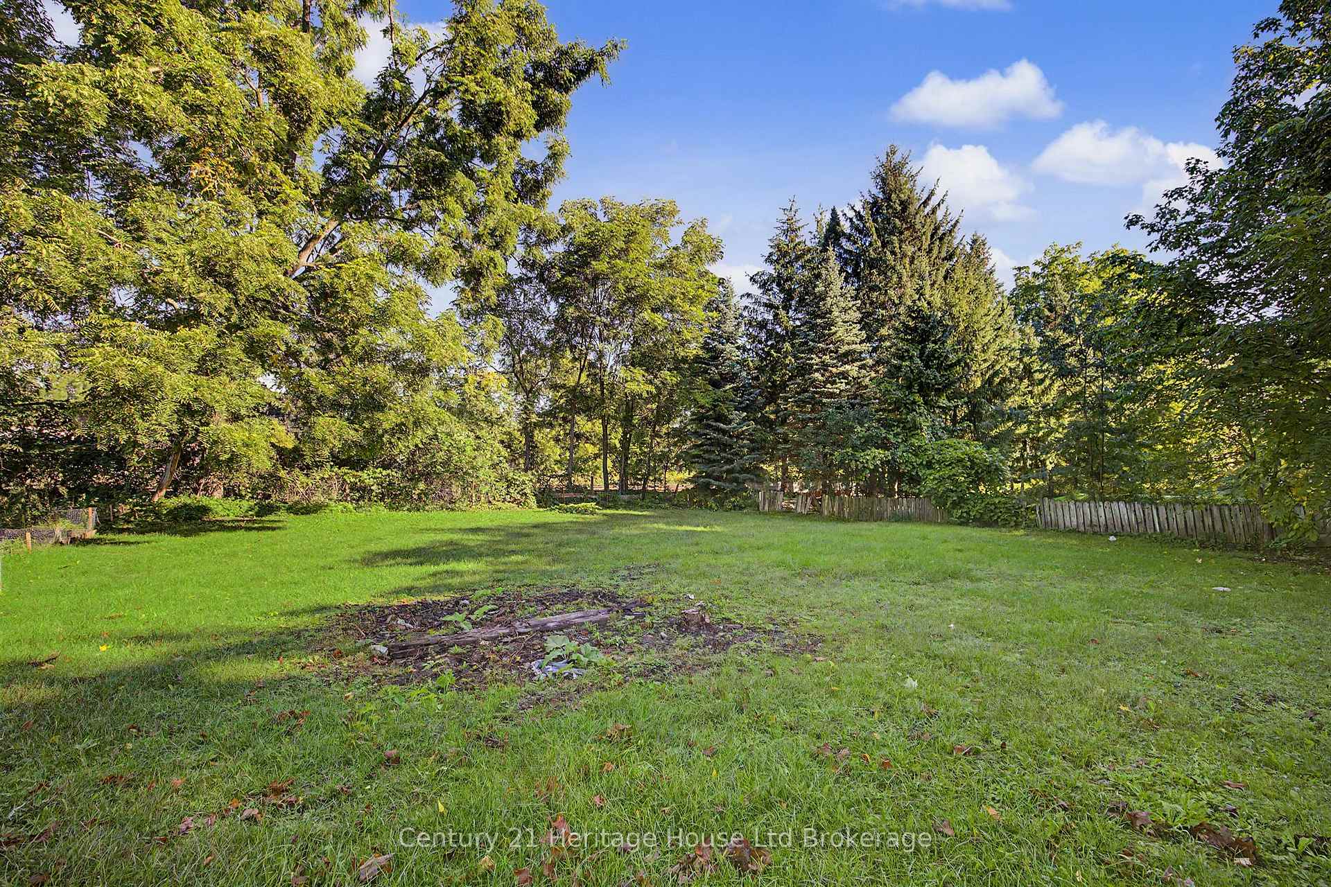 Photo 25 of 165 Park Row, Woodstock, Woodstock - South — HOMEH