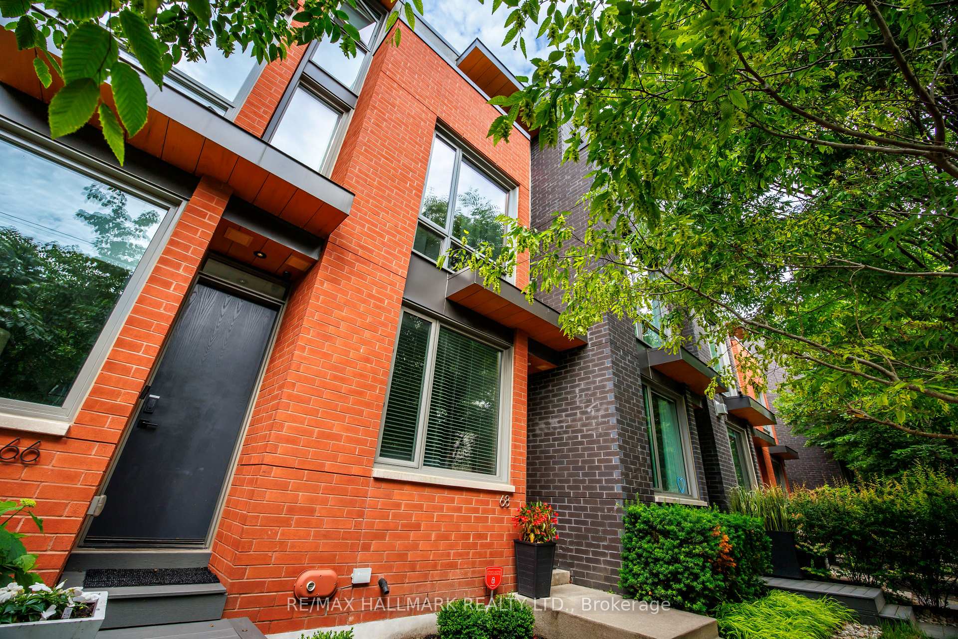 Photo 36 of 68 Boulton Avenue, Toronto, South Riverdale — HOMEH