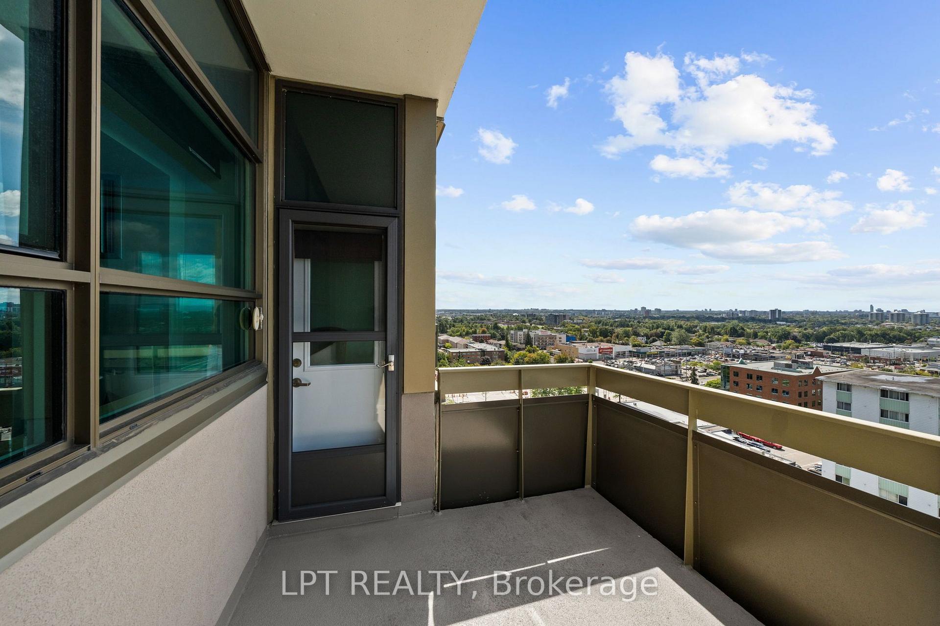 Photo 11 of Unit 5, 555 Brittany Drive, Ottawa, Viscount Alexander Park — HOMEH