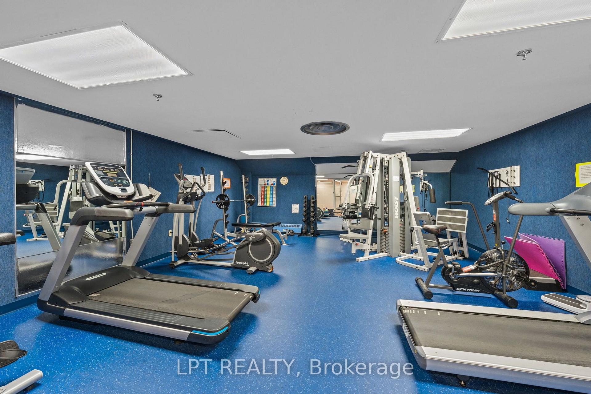 Photo 43 of Unit 5, 555 Brittany Drive, Ottawa, Viscount Alexander Park — HOMEH