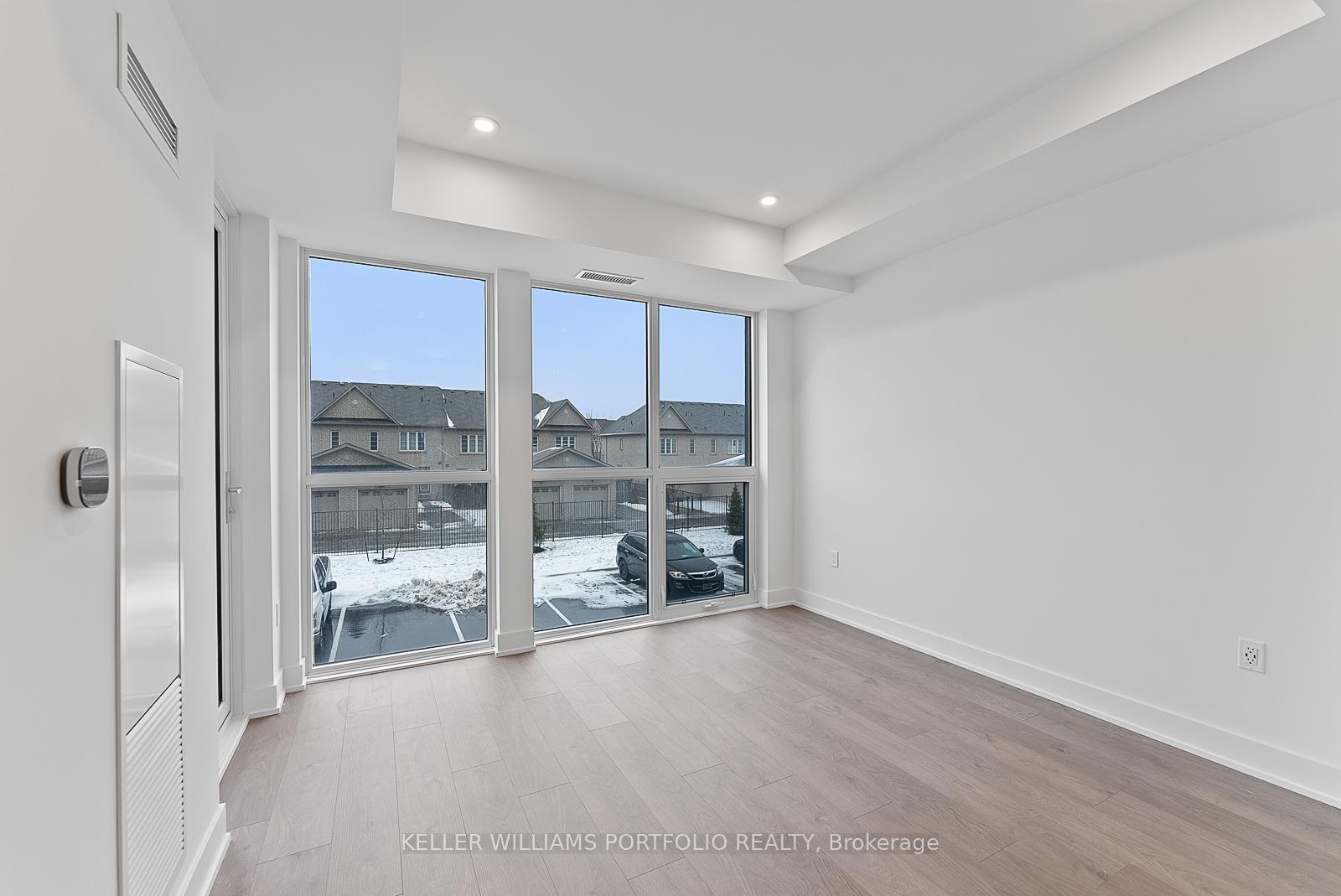 Photo 10 of Unit 228, 2343 Khalsa Gate, Oakville, Westmount — HOMEH