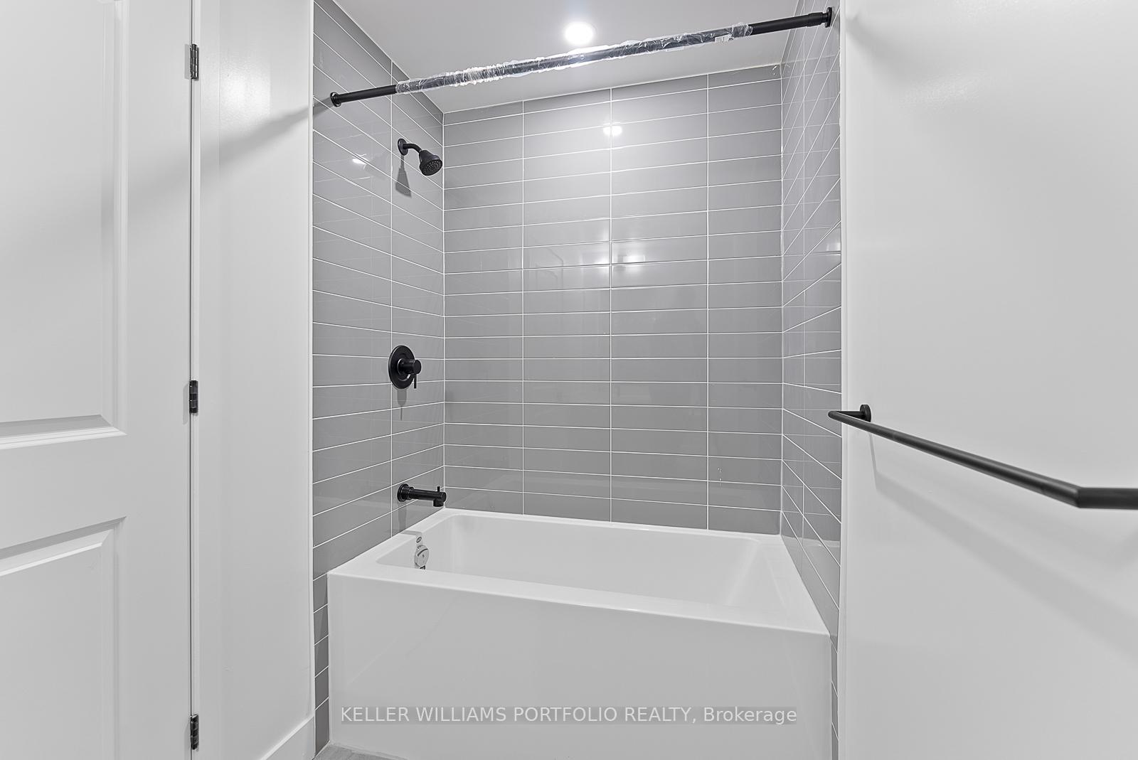 Photo 18 of Unit 228, 2343 Khalsa Gate, Oakville, Westmount — HOMEH