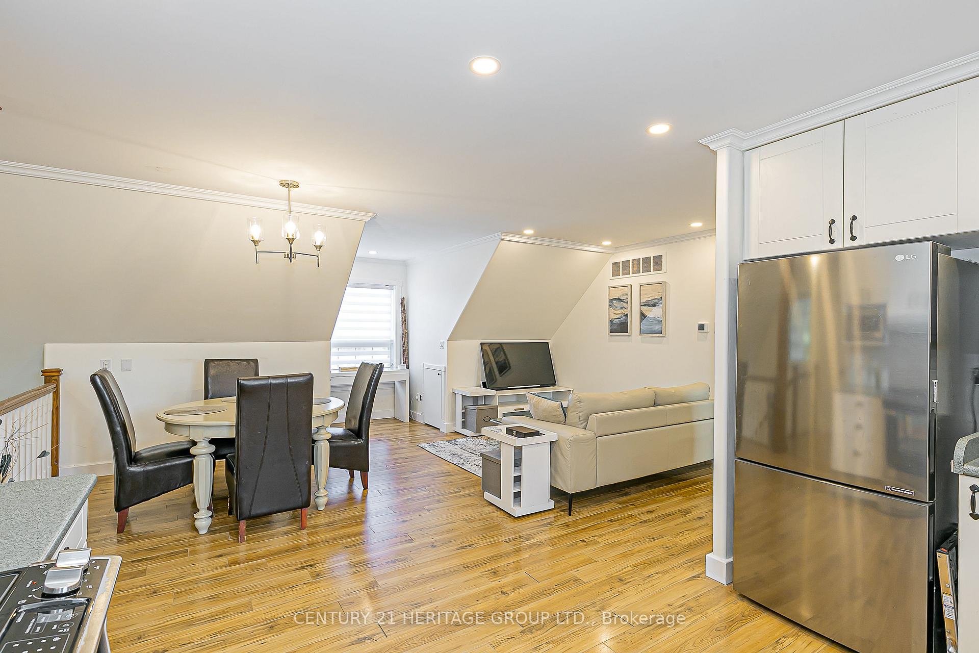 Photo 11 of 3471 Mount Albert Road, East Gwillimbury, Rural East Gwillimbury — HOMEH