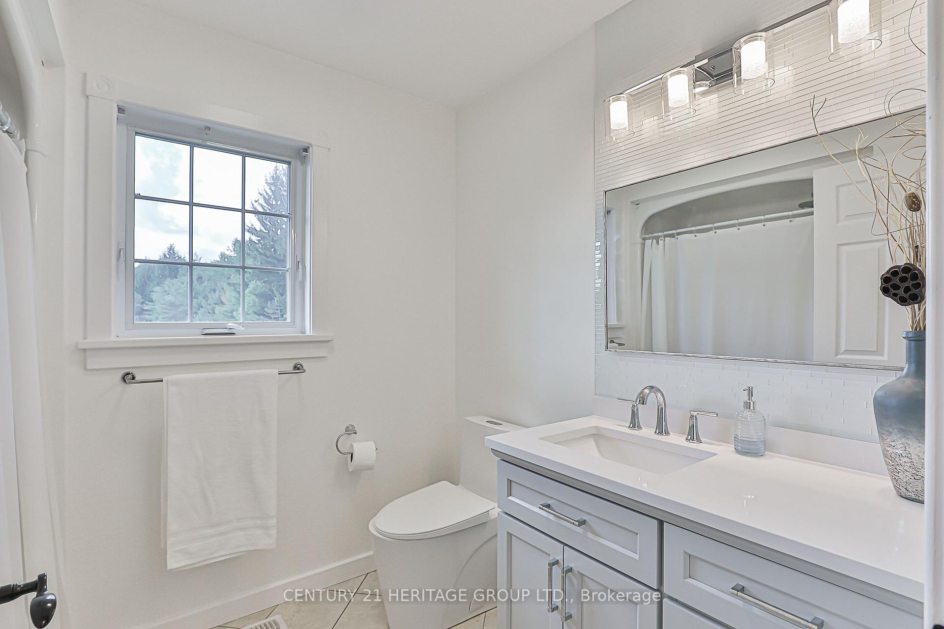 Photo 21 of 3471 Mount Albert Road, East Gwillimbury, Rural East Gwillimbury — HOMEH