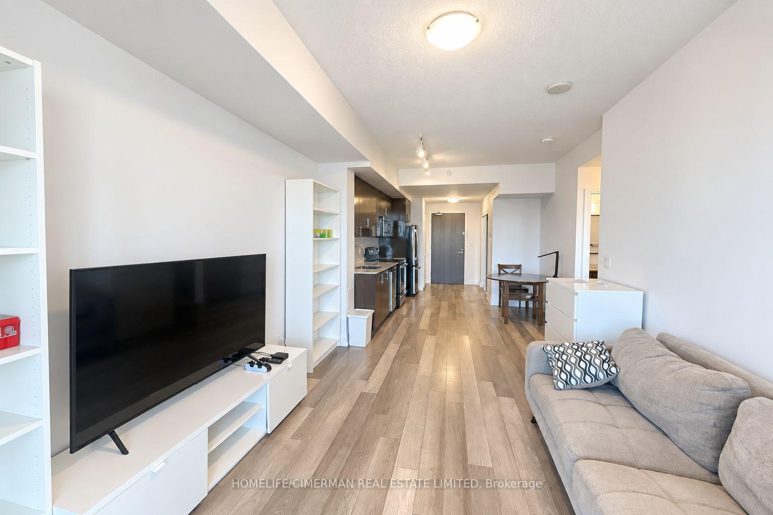 Photo 4 of Unit 2103, 7171 Yonge Street, Markham, Grandview — HOMEH
